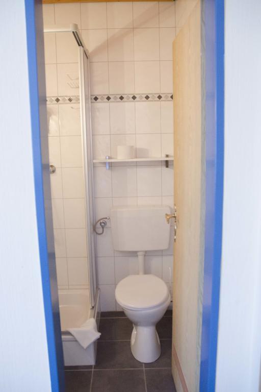 Zum Wikinger Hotel Neßmersiel Стая снимка