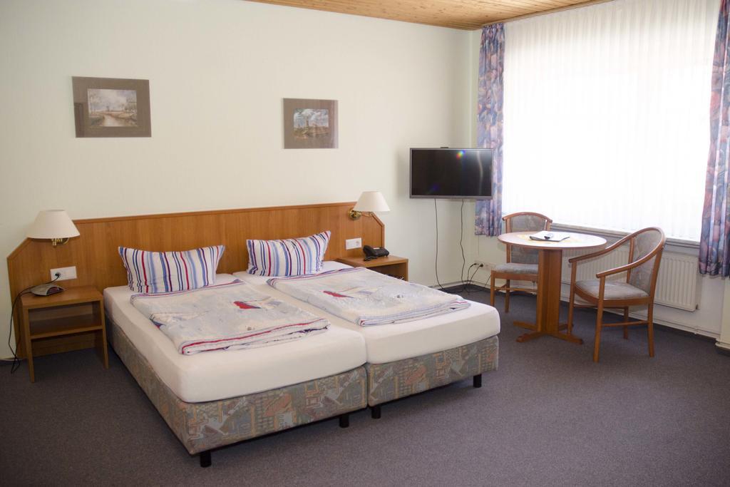 Zum Wikinger Hotel Neßmersiel Стая снимка