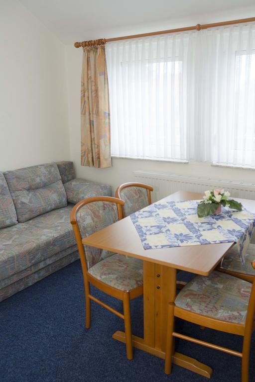 Zum Wikinger Hotel Neßmersiel Екстериор снимка