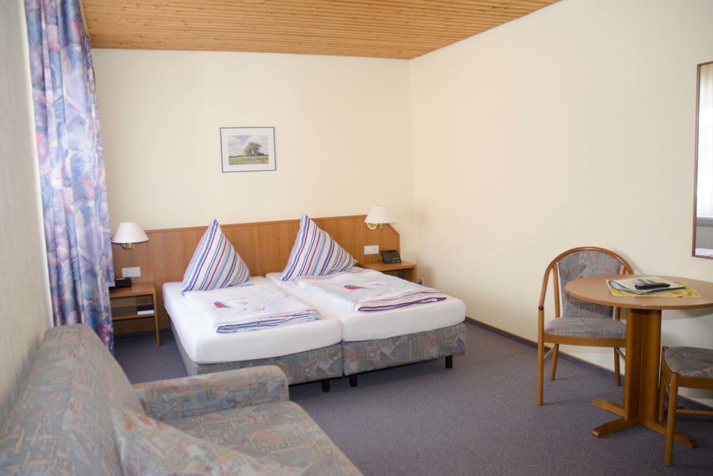 Zum Wikinger Hotel Neßmersiel Екстериор снимка