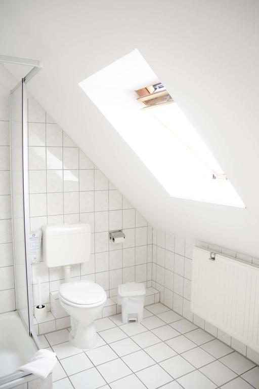 Zum Wikinger Hotel Neßmersiel Стая снимка